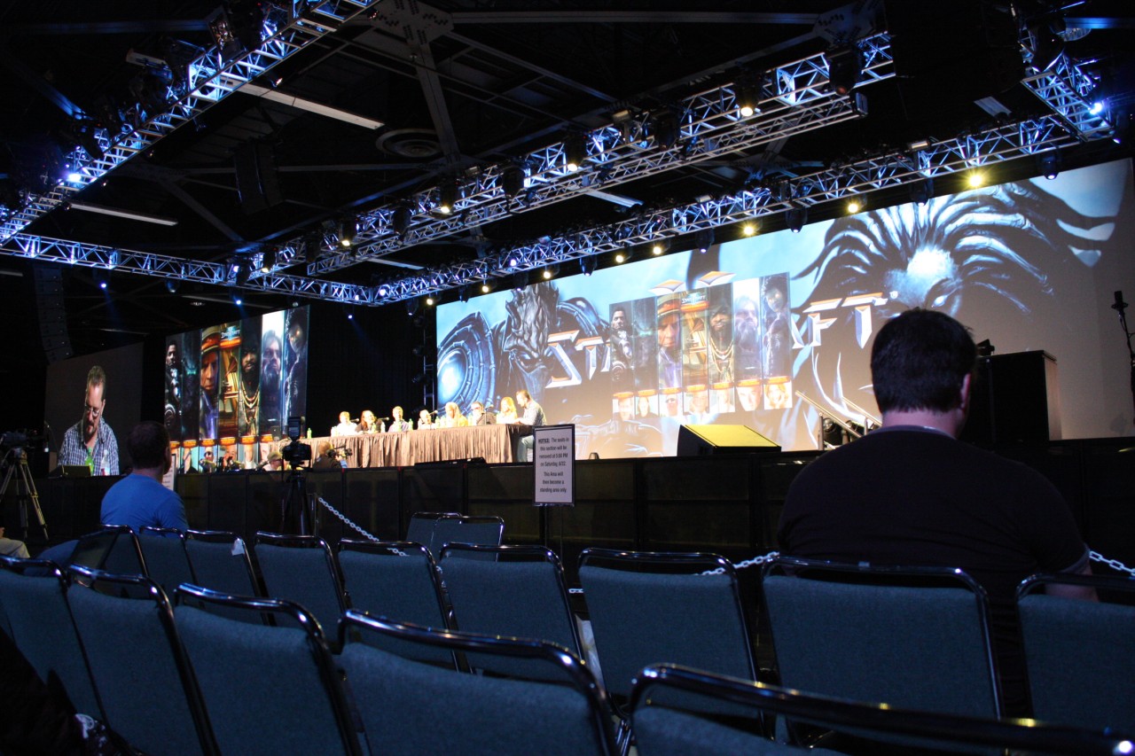 BlizzCon 2009 : Photo de la conférence StarCraft II Lore.